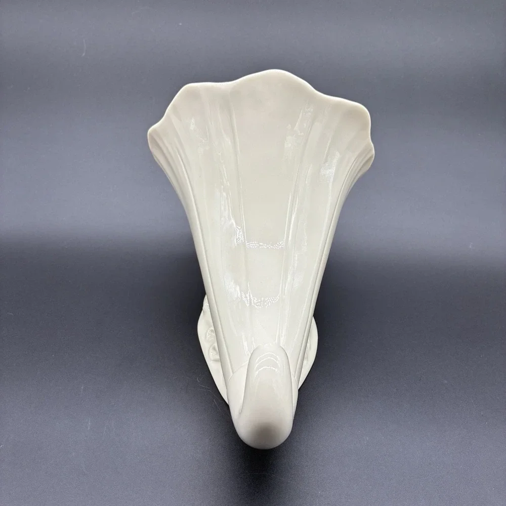 Lenox Cornucopia Ivory Porcelain Centerpiece Thanksgiving Harvest Horn Vase USA